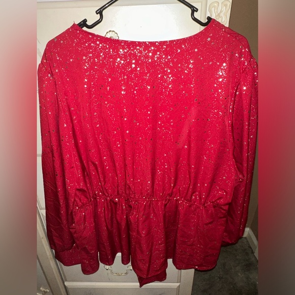 long sleeve shiny blouse - Picture 2 of 2